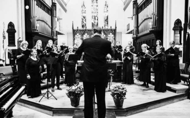 Forman choir performance.